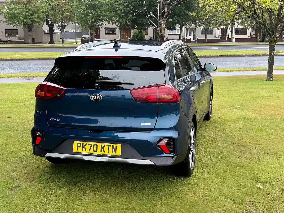 Used 2020 Kia Niro 4 Blue - Interior and Exterior details 5