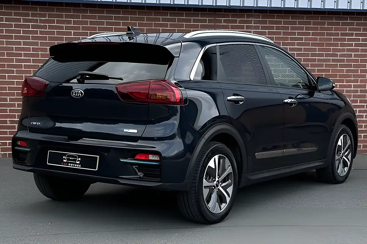 Used 2020 Kia Niro 4 Blue - Interior and Exterior details 12