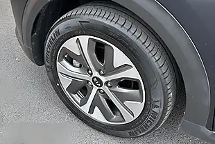 Used 2020 Kia Niro 4 Blue - Interior and Exterior details 15