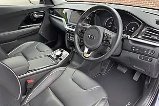 Used 2020 Kia Niro 4 Blue - Interior and Exterior details 3