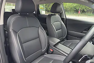 Used 2020 Kia Niro 4 Blue - Interior and Exterior details 7