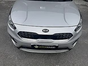 Used 2020 Kia Niro 4 Silver - Interior and Exterior details 10