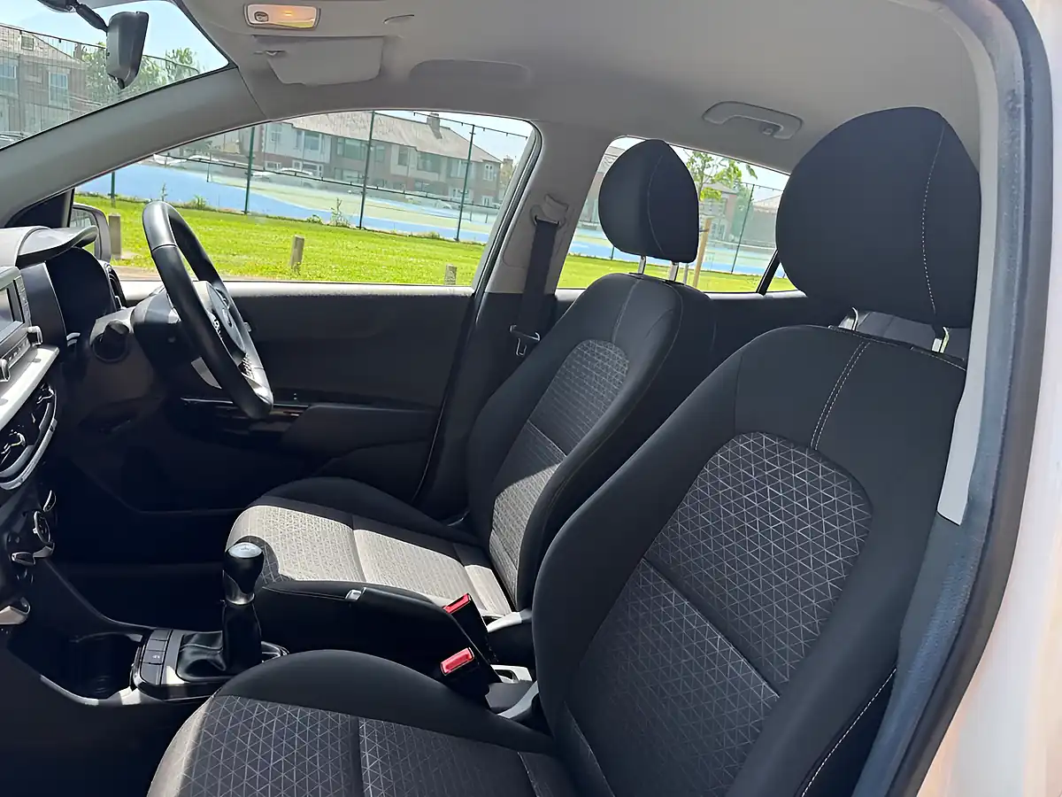 Used 2020 Kia Picanto 2 White - Interior and Exterior details 18