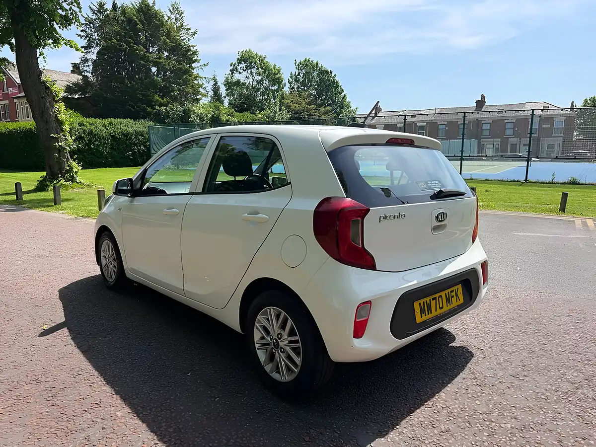 Used 2020 Kia Picanto 2 White - Interior and Exterior details 4
