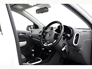 Used 2020 Kia Picanto X-Line White - Interior and Exterior details 11