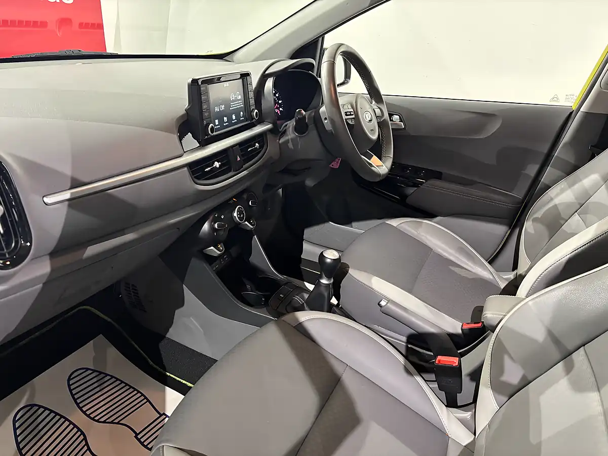 Used 2020 Kia Picanto Zest Green - Interior and Exterior details 12
