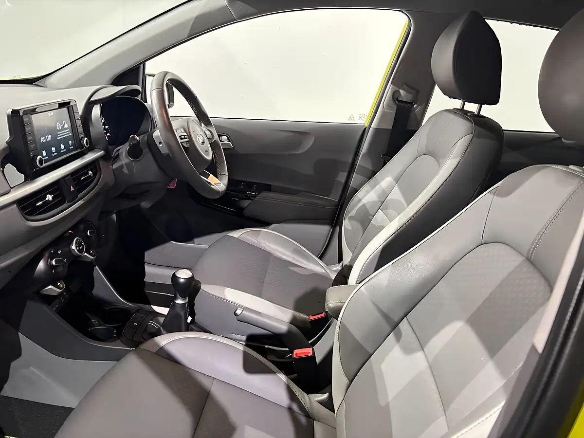 Used 2020 Kia Picanto Zest Green - Interior and Exterior details 14
