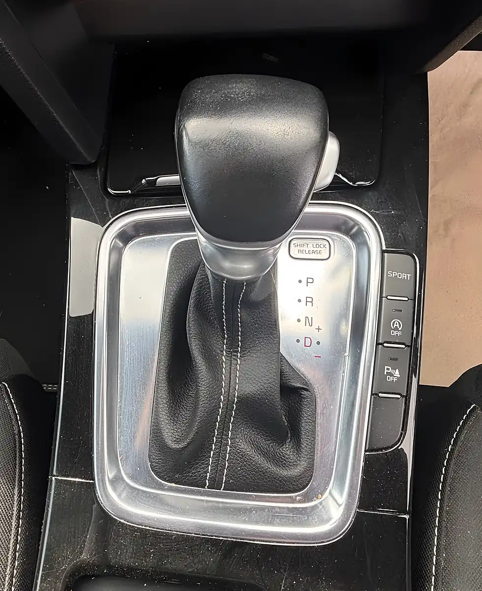 Used 2020 Kia Proceed GT-Line Lunar Edition Silver - Interior and Exterior details 16