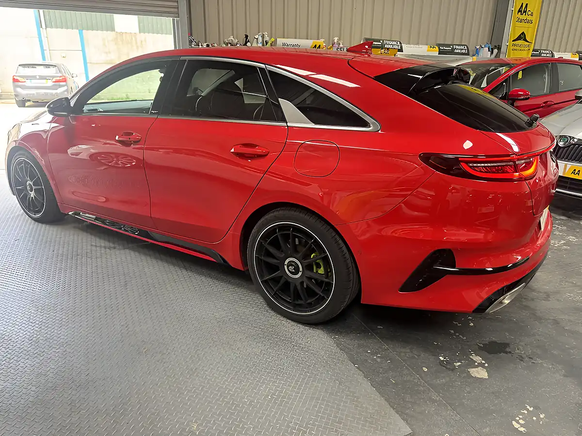 Used 2020 Kia Proceed GT Red - Interior and Exterior details 10