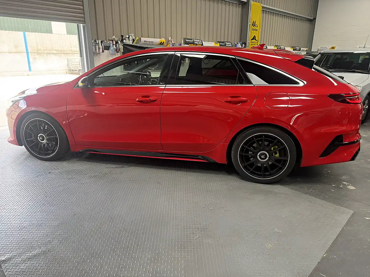 Used 2020 Kia Proceed GT Red - Interior and Exterior details 11