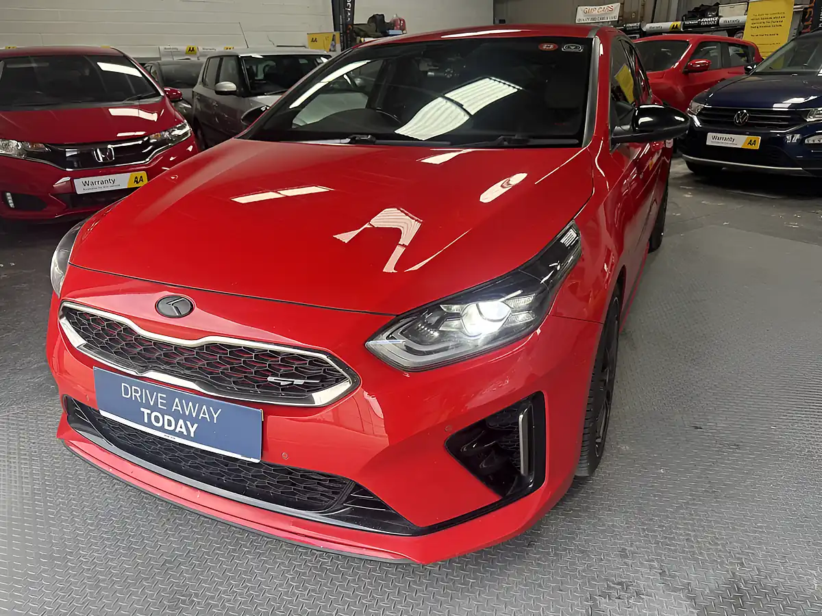 Used 2020 Kia Proceed GT Red - Interior and Exterior details 13