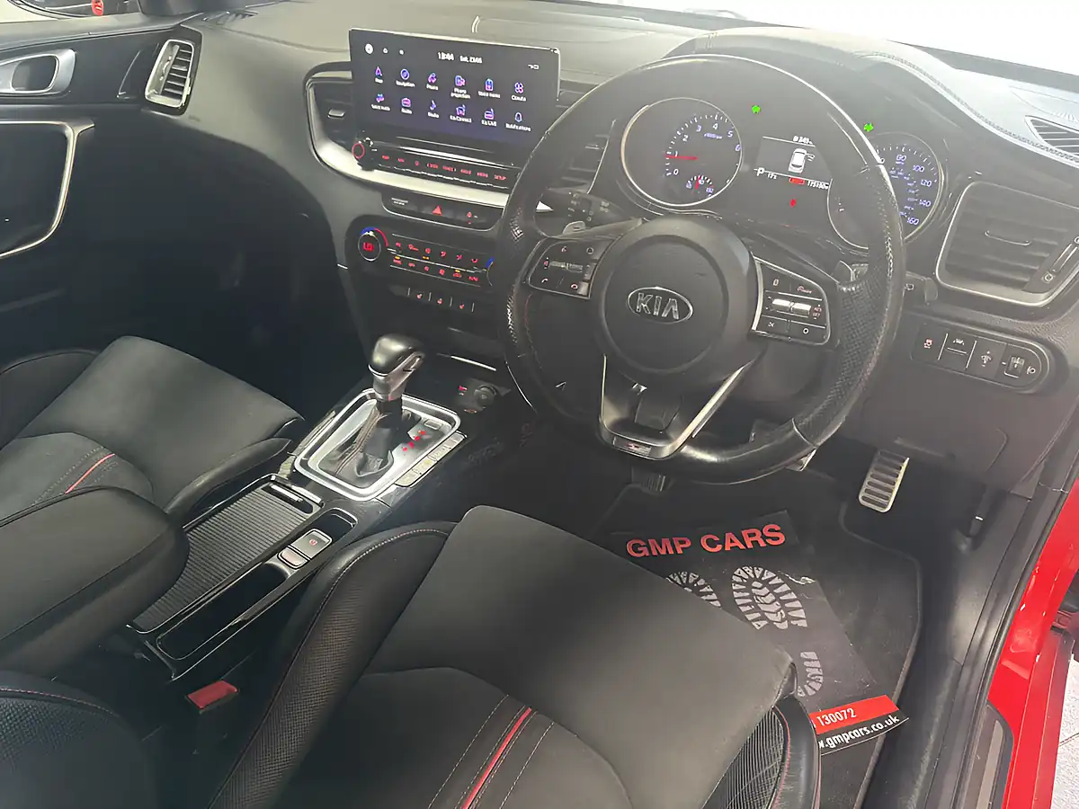 Used 2020 Kia Proceed GT Red - Interior and Exterior details 17