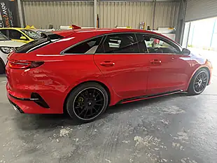 Used 2020 Kia Proceed GT Red - Interior and Exterior details 4