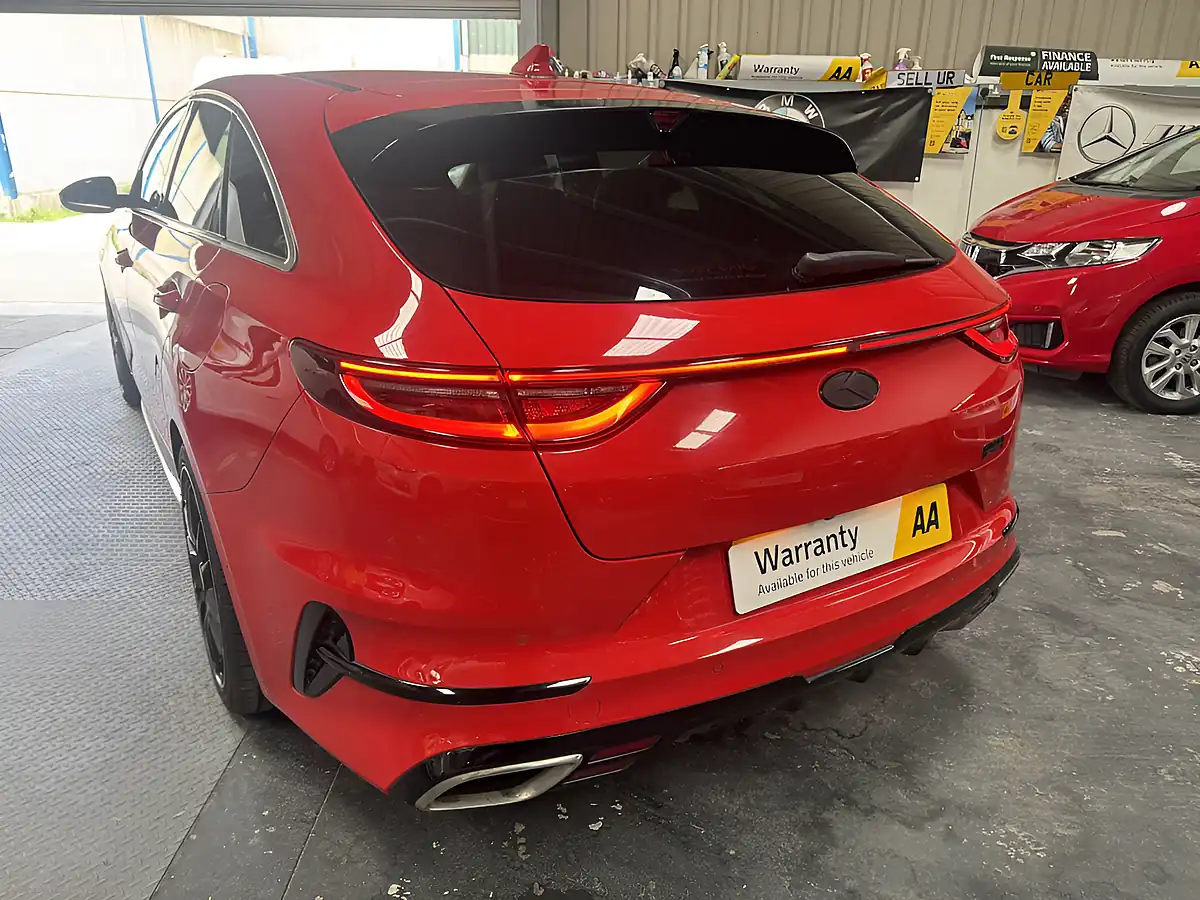 Used 2020 Kia Proceed GT Red - Interior and Exterior details 8