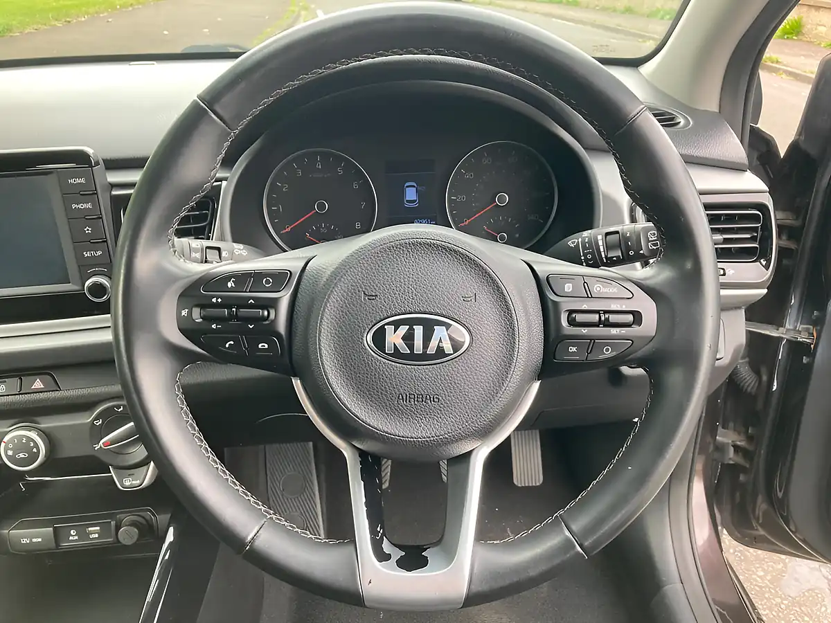 Used 2020 Kia Rio 2 Brown - Interior and Exterior details 14