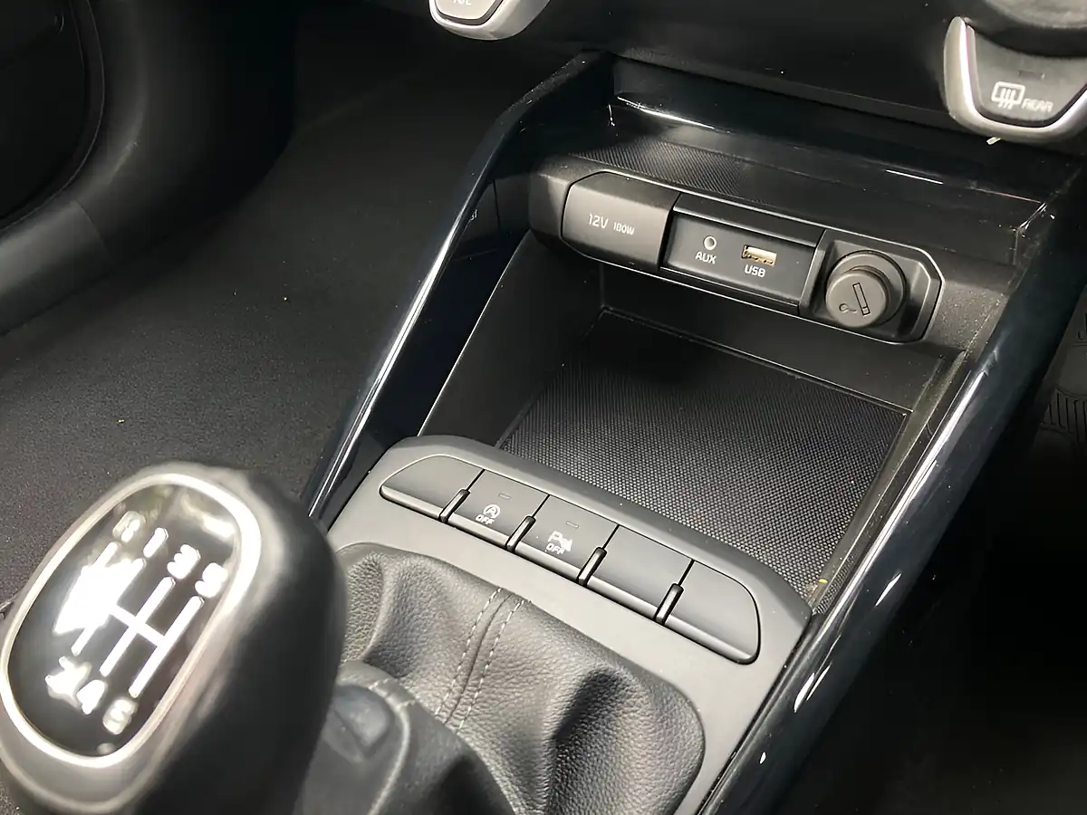 Used 2020 Kia Rio 2 Brown - Interior and Exterior details 19