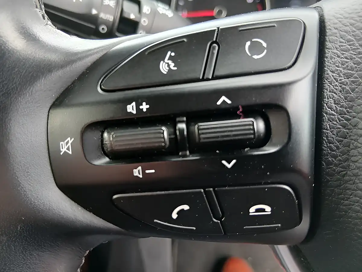 Used 2020 Kia Rio 2 Grey - Interior and Exterior details 11