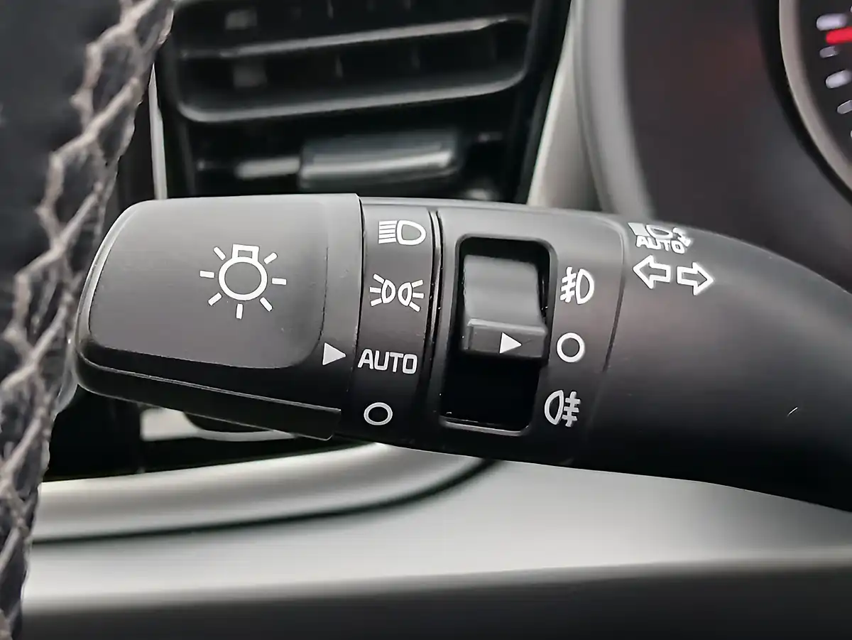 Used 2020 Kia Rio 2 Grey - Interior and Exterior details 16