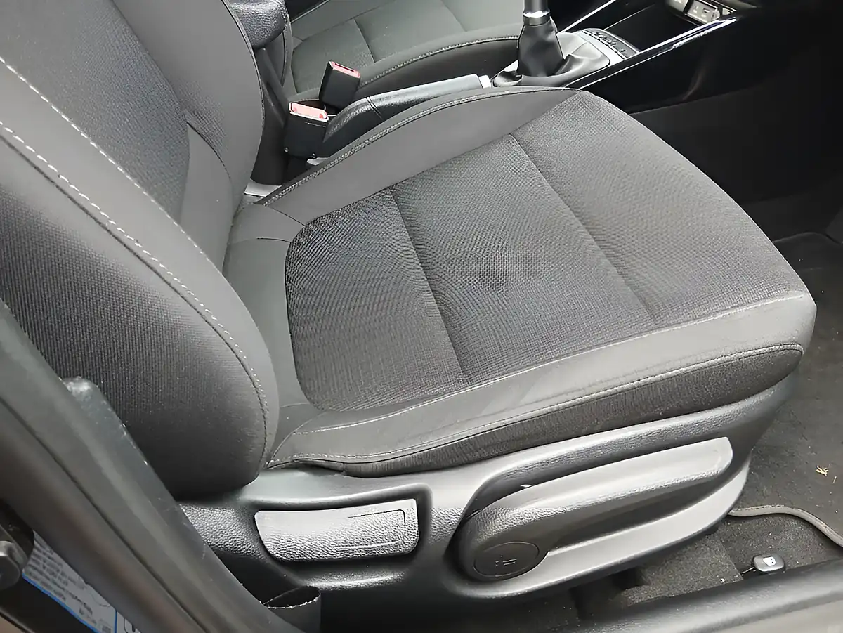 Used 2020 Kia Rio 2 Grey - Interior and Exterior details 8