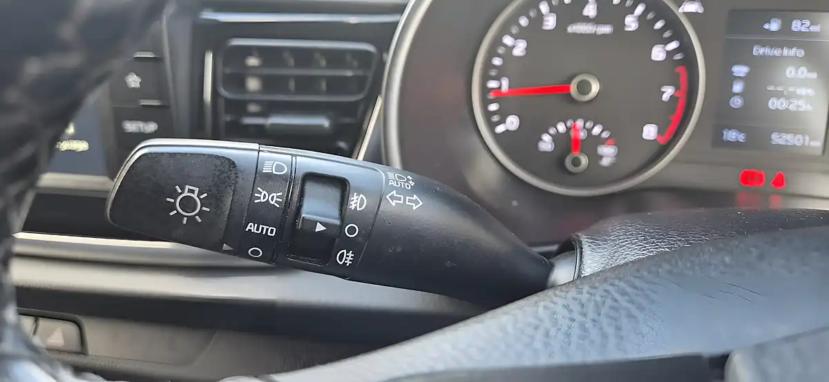 Used 2020 Kia Rio 3 Grey - Interior and Exterior details 12