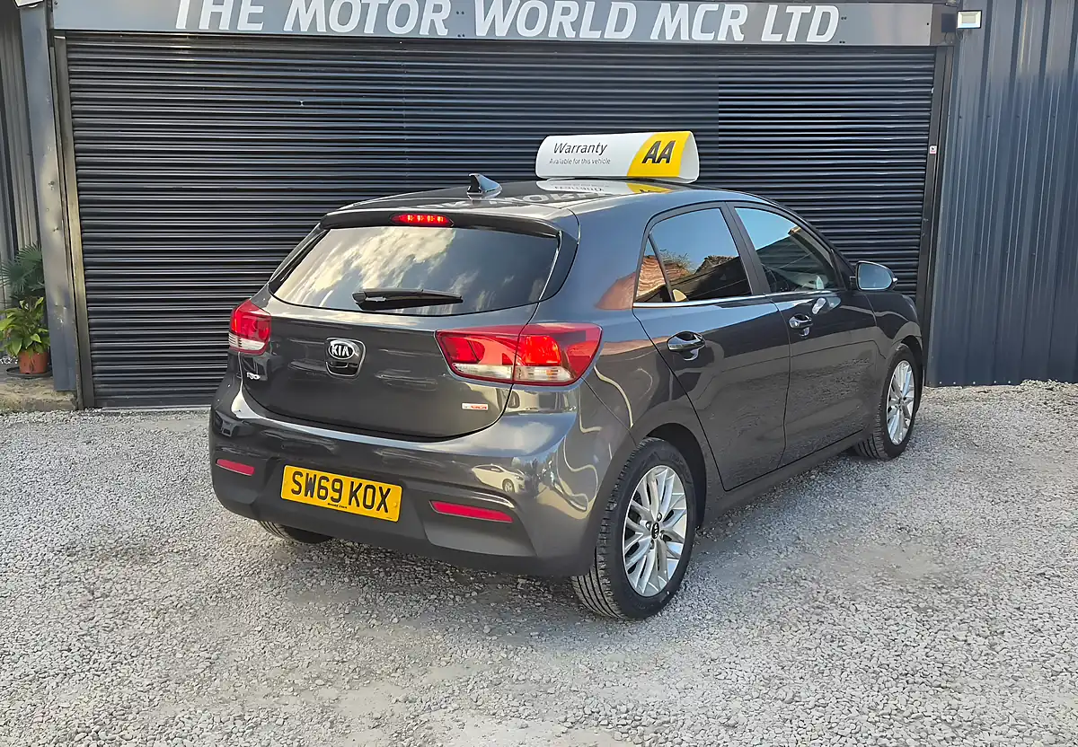 Used 2020 Kia Rio 3 Grey - Interior and Exterior details 5