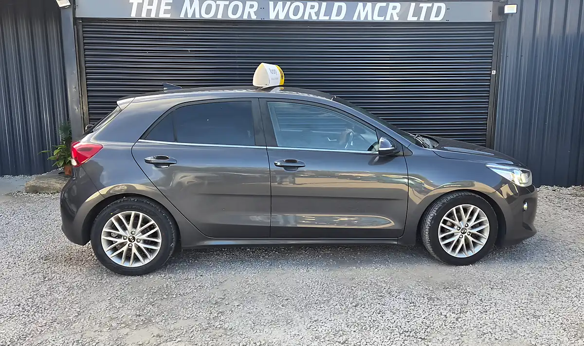 Used 2020 Kia Rio 3 Grey - Interior and Exterior details 6