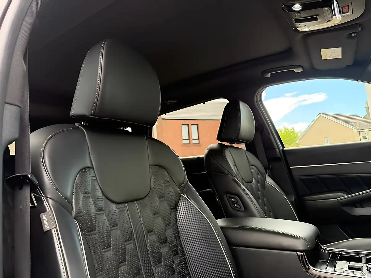 Used 2020 Kia Sorento 4 Blue - Interior and Exterior details 11