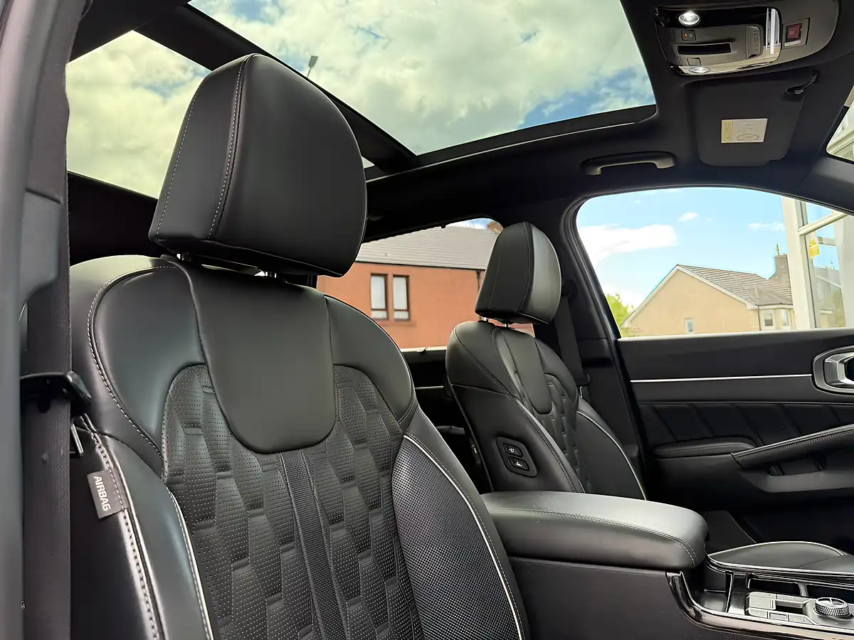 Used 2020 Kia Sorento 4 Blue - Interior and Exterior details 12
