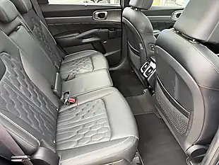 Used 2020 Kia Sorento 4 Blue - Interior and Exterior details 17