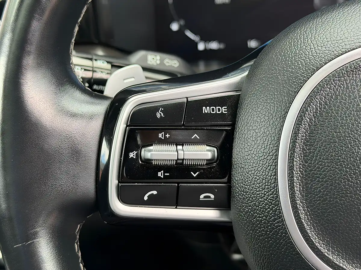 Used 2020 Kia Sorento 4 Blue - Interior and Exterior details 19