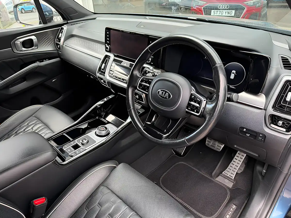 Used 2020 Kia Sorento 4 Blue - Interior and Exterior details 7