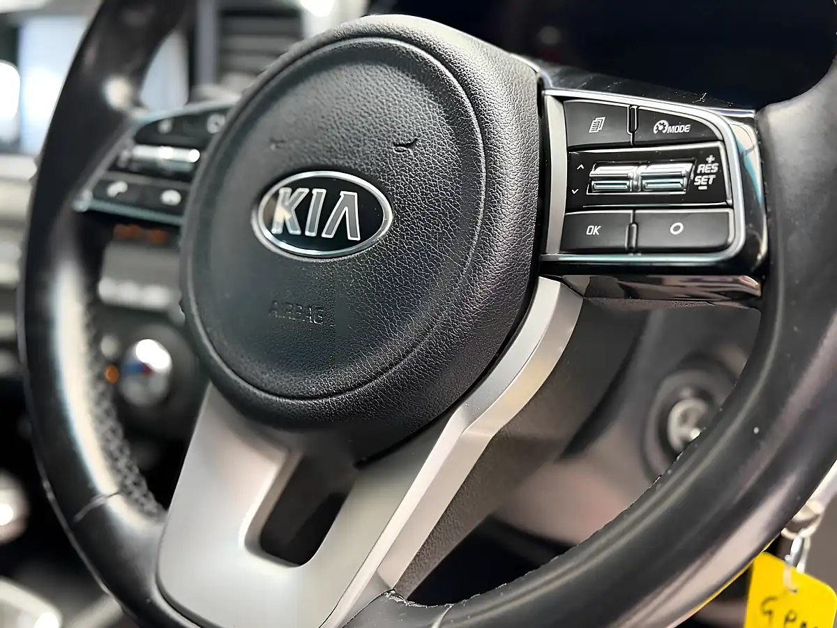 Used 2020 Kia Sportage 2 Black - Interior and Exterior details 13