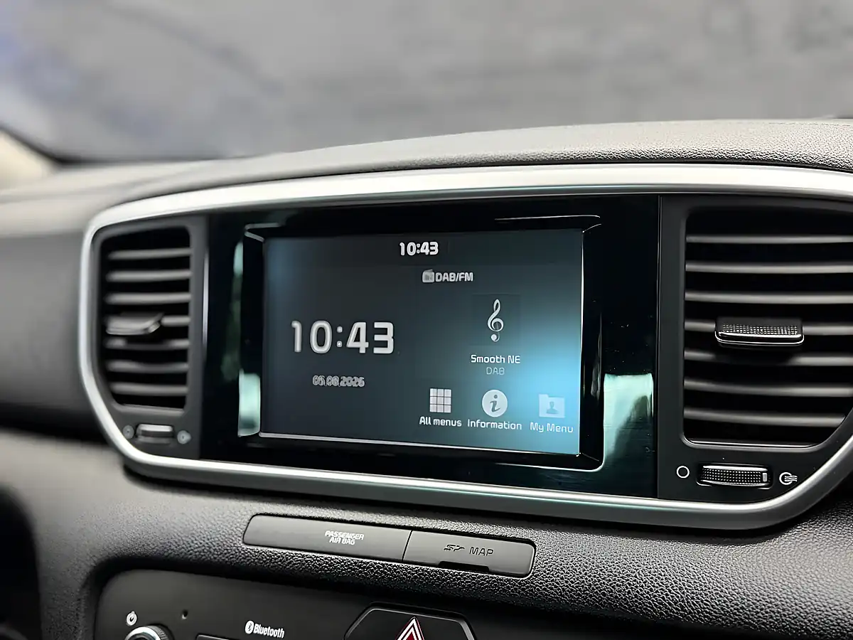 Used 2020 Kia Sportage 2 Black - Interior and Exterior details 15