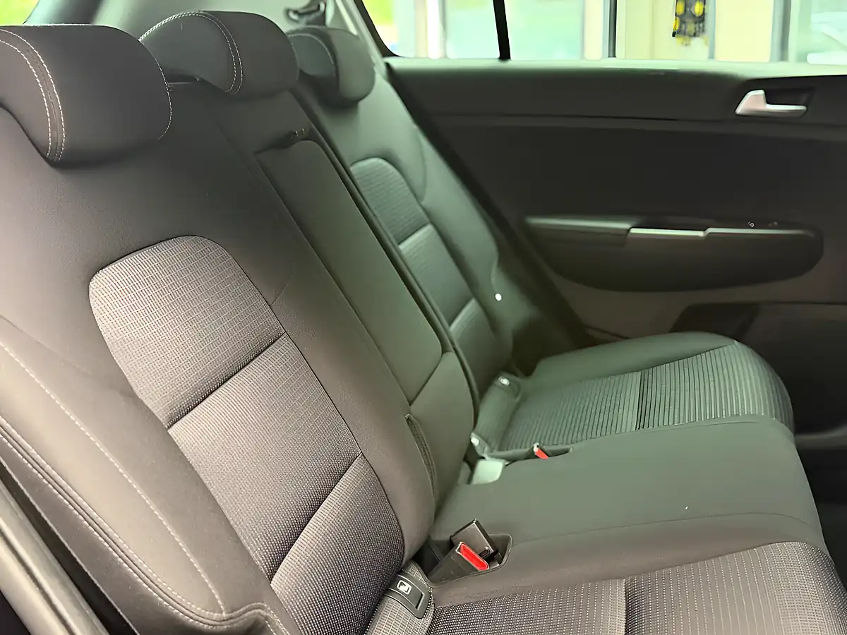Used 2020 Kia Sportage 2 Black - Interior and Exterior details 19