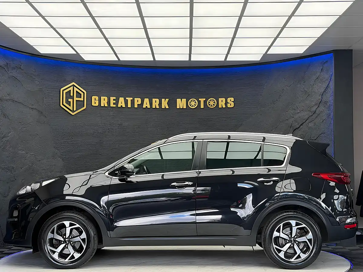 Used 2020 Kia Sportage 2 Black - Interior and Exterior details 8