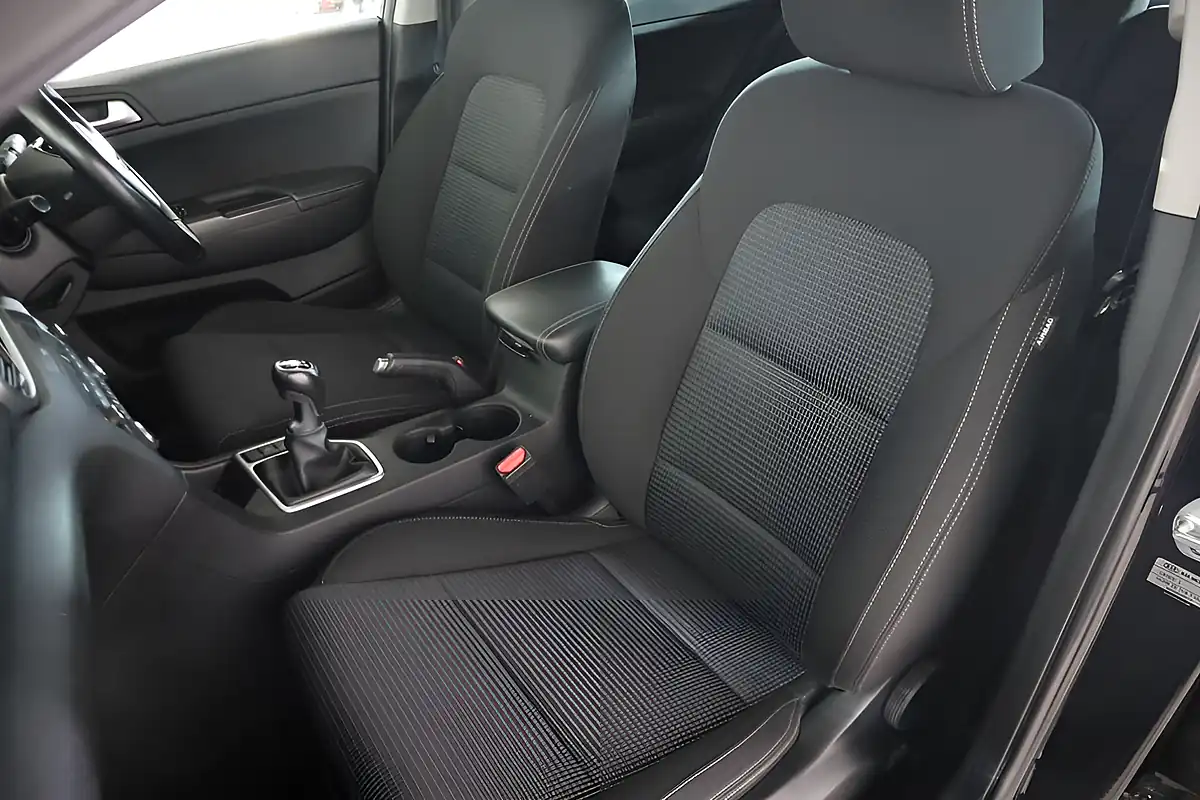 Used 2020 Kia Sportage 2 Black - Interior and Exterior details 12