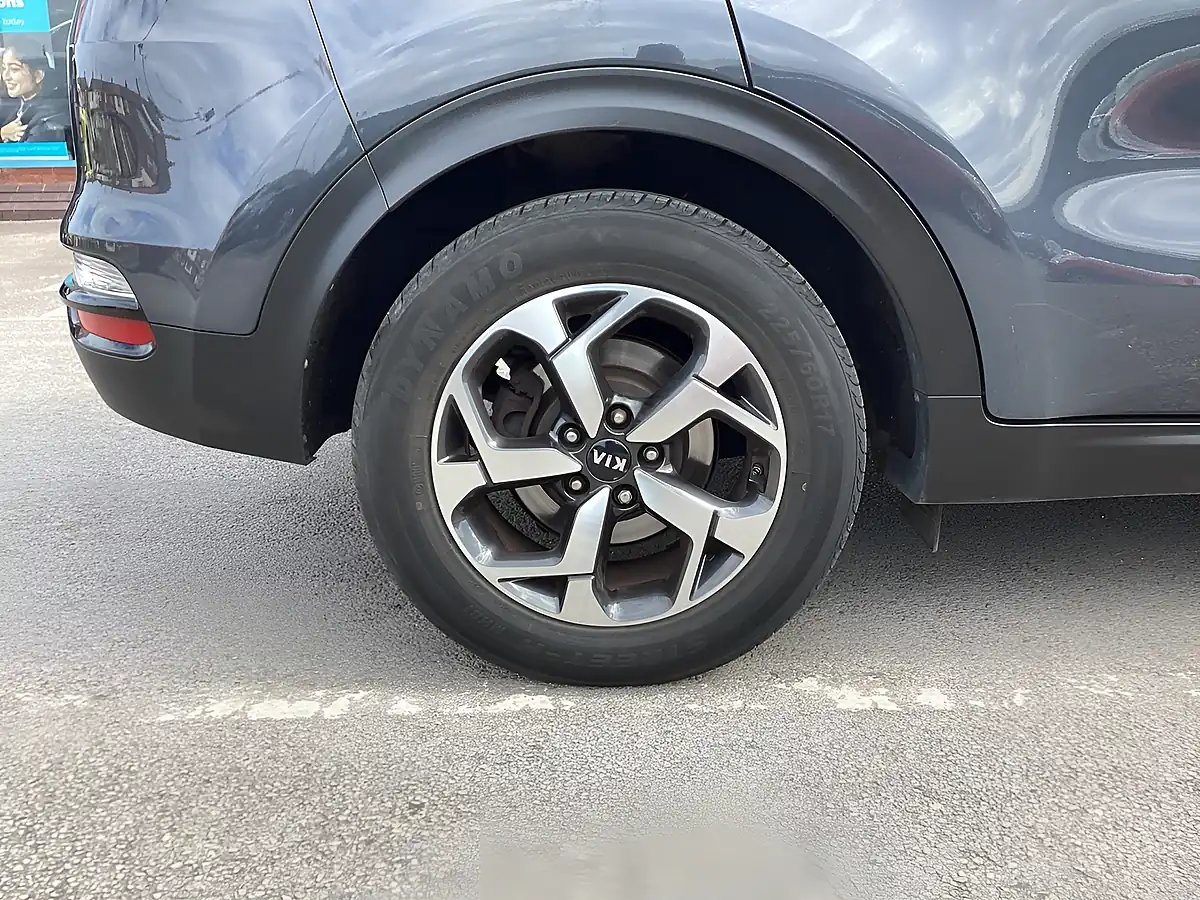 Used 2020 Kia Sportage 2 Grey - Interior and Exterior details 13