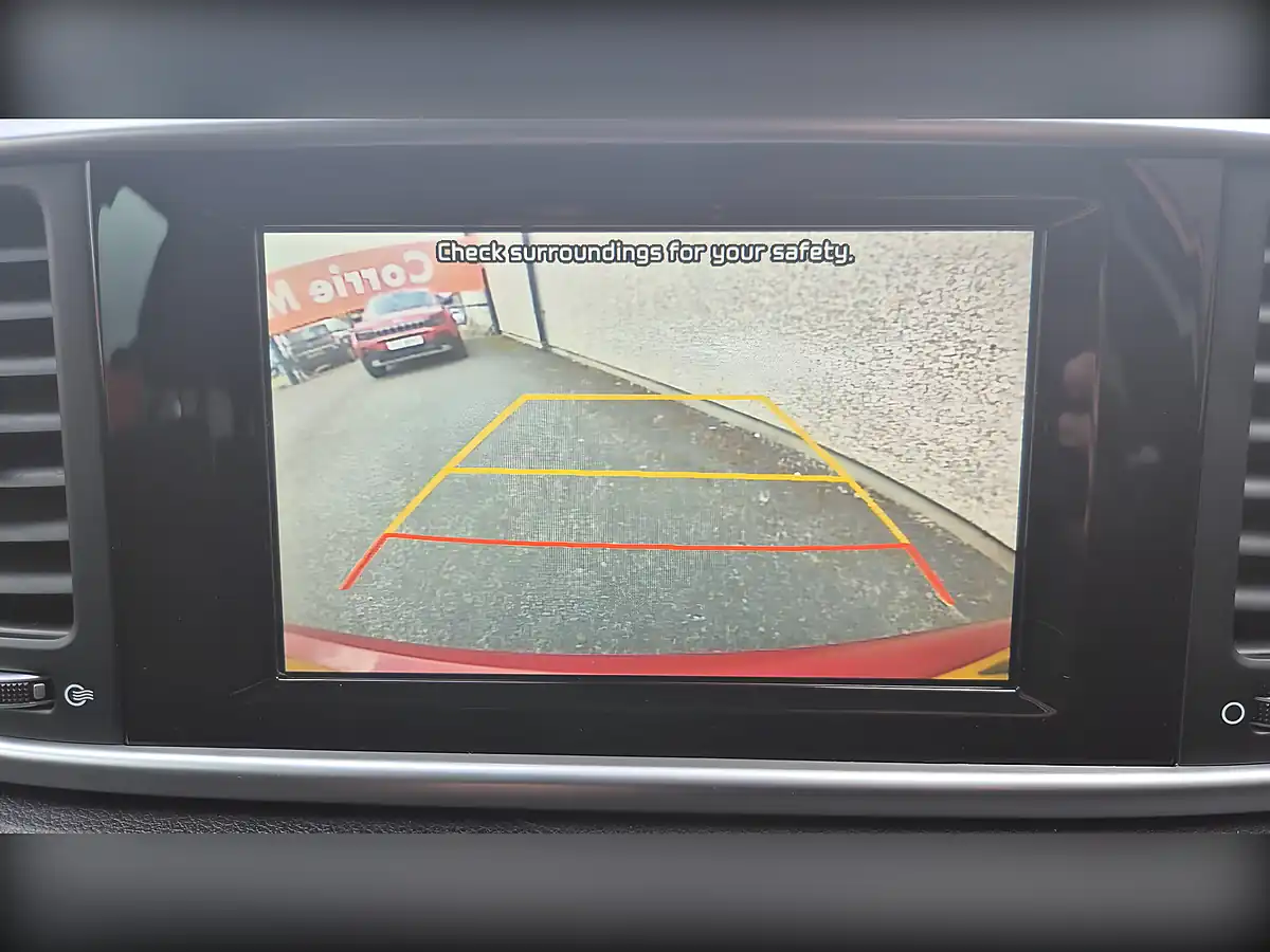 Used 2020 Kia Sportage 2 Red - Interior and Exterior details 18