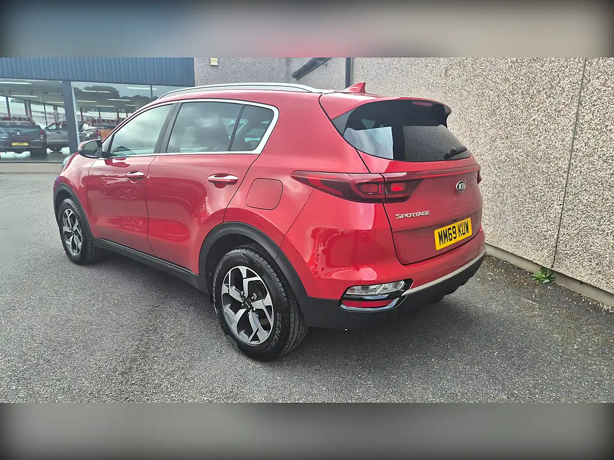 Used 2020 Kia Sportage 2 Red - Interior and Exterior details 4