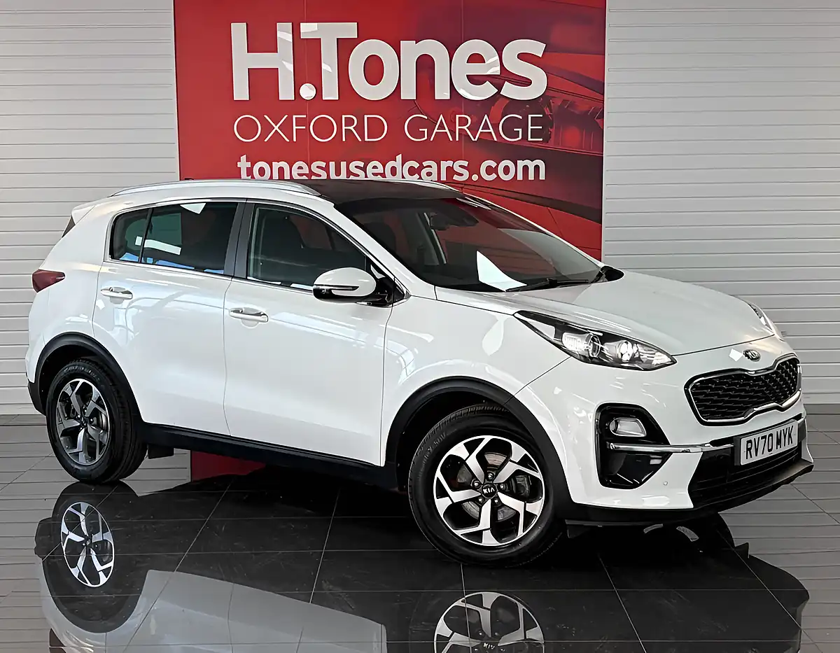 Used 2020 Kia Sportage 2 White - Front View