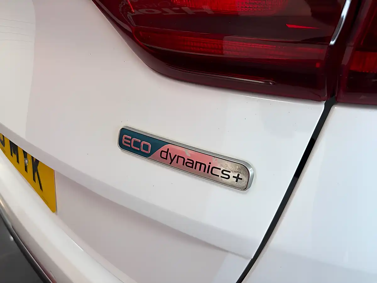 Used 2020 Kia Sportage 2 White - Interior and Exterior details 15