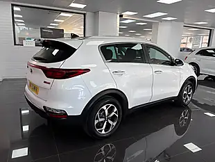 Used 2020 Kia Sportage 2 White - Interior and Exterior details 4