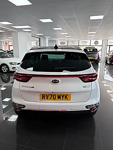 Used 2020 Kia Sportage 2 White - Interior and Exterior details 5