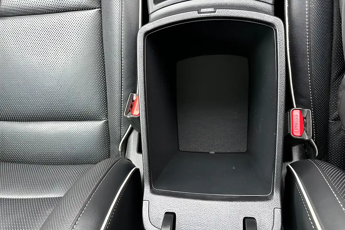 Used 2020 Kia Sportage 4 Brown - Interior and Exterior details 17
