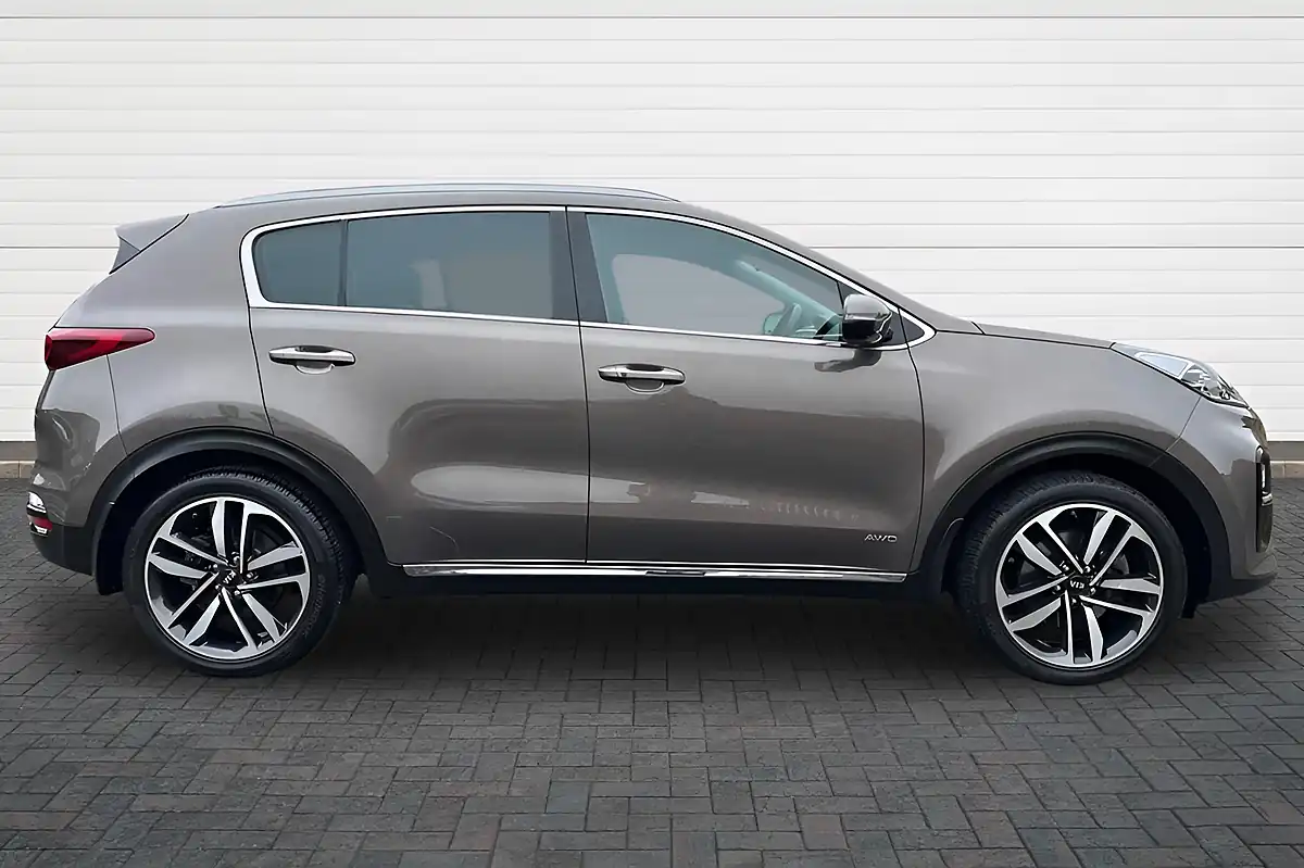 Used 2020 Kia Sportage 4 Brown - Interior and Exterior details 2