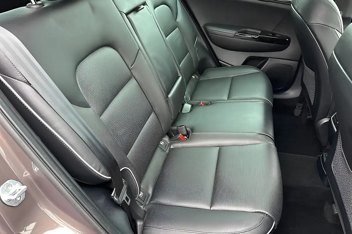 Used 2020 Kia Sportage 4 Brown - Interior and Exterior details 20