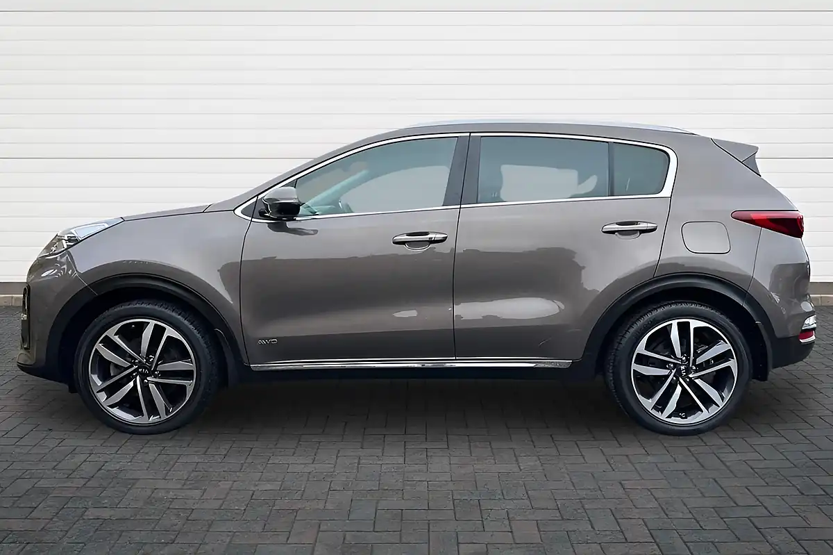 Used 2020 Kia Sportage 4 Brown - Interior and Exterior details 6