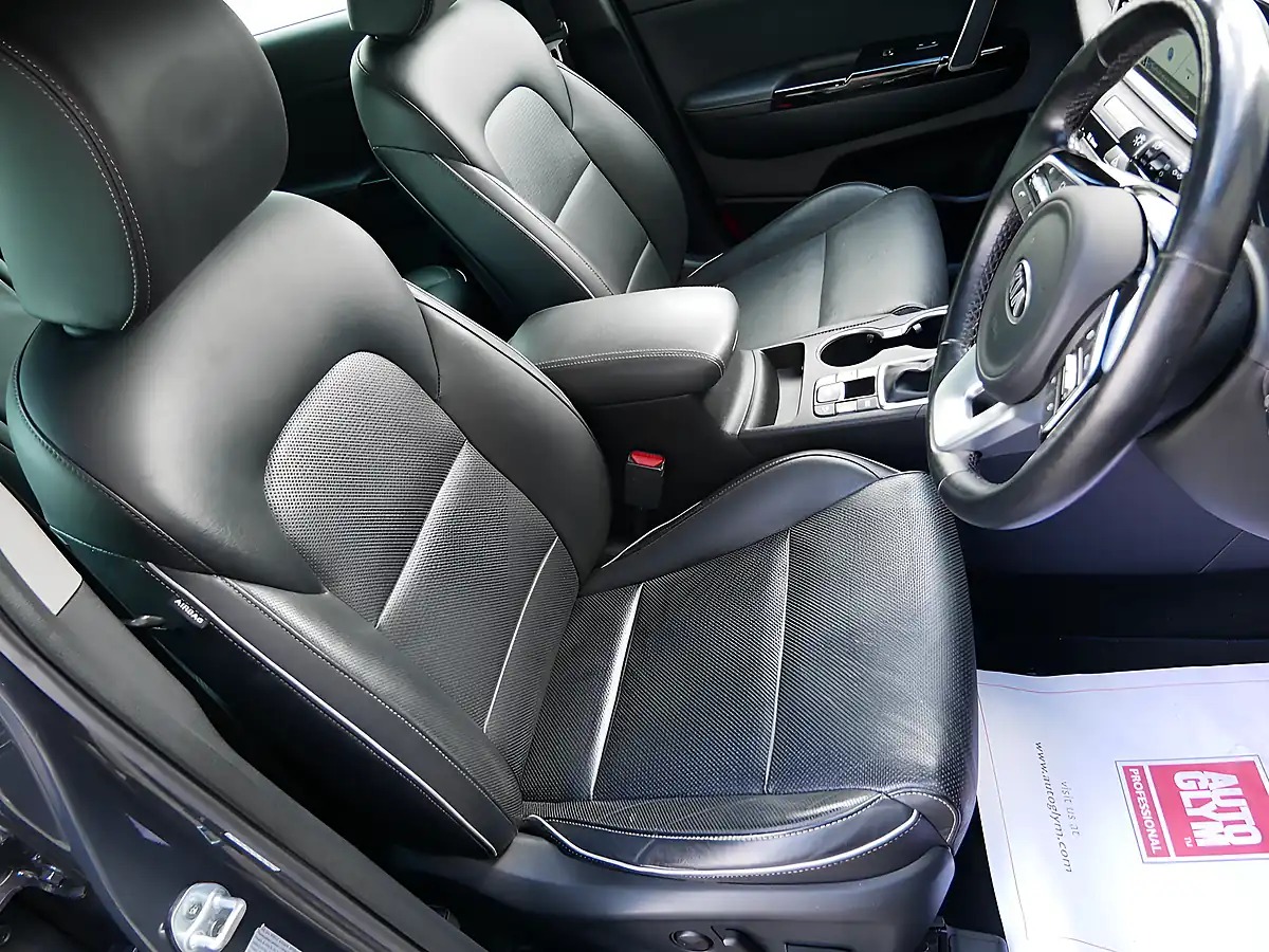 Used 2020 Kia Sportage Dark Penta Metal - Interior and Exterior details 11