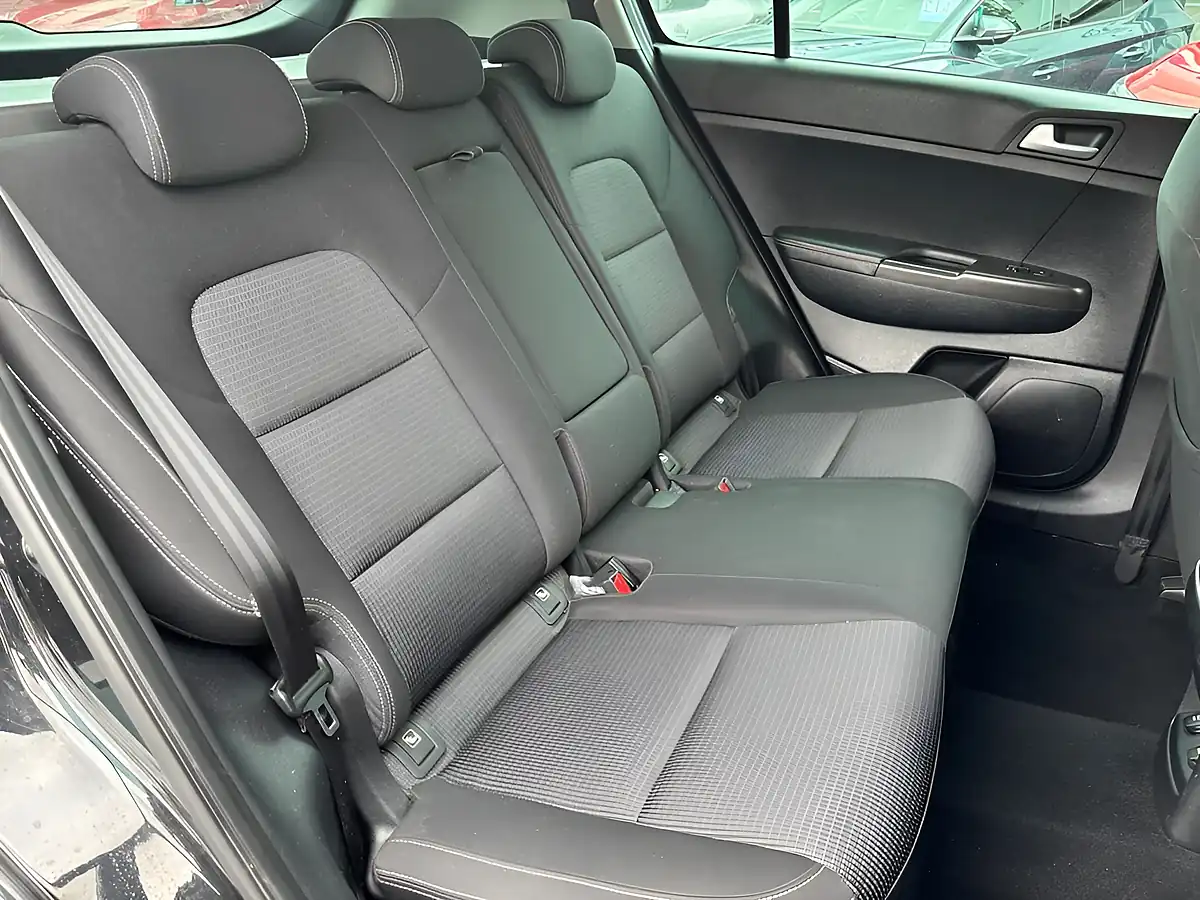 Used 2020 Kia Sportage Ecodynamics+ 2 Midnight Black - Interior and Exterior details 4
