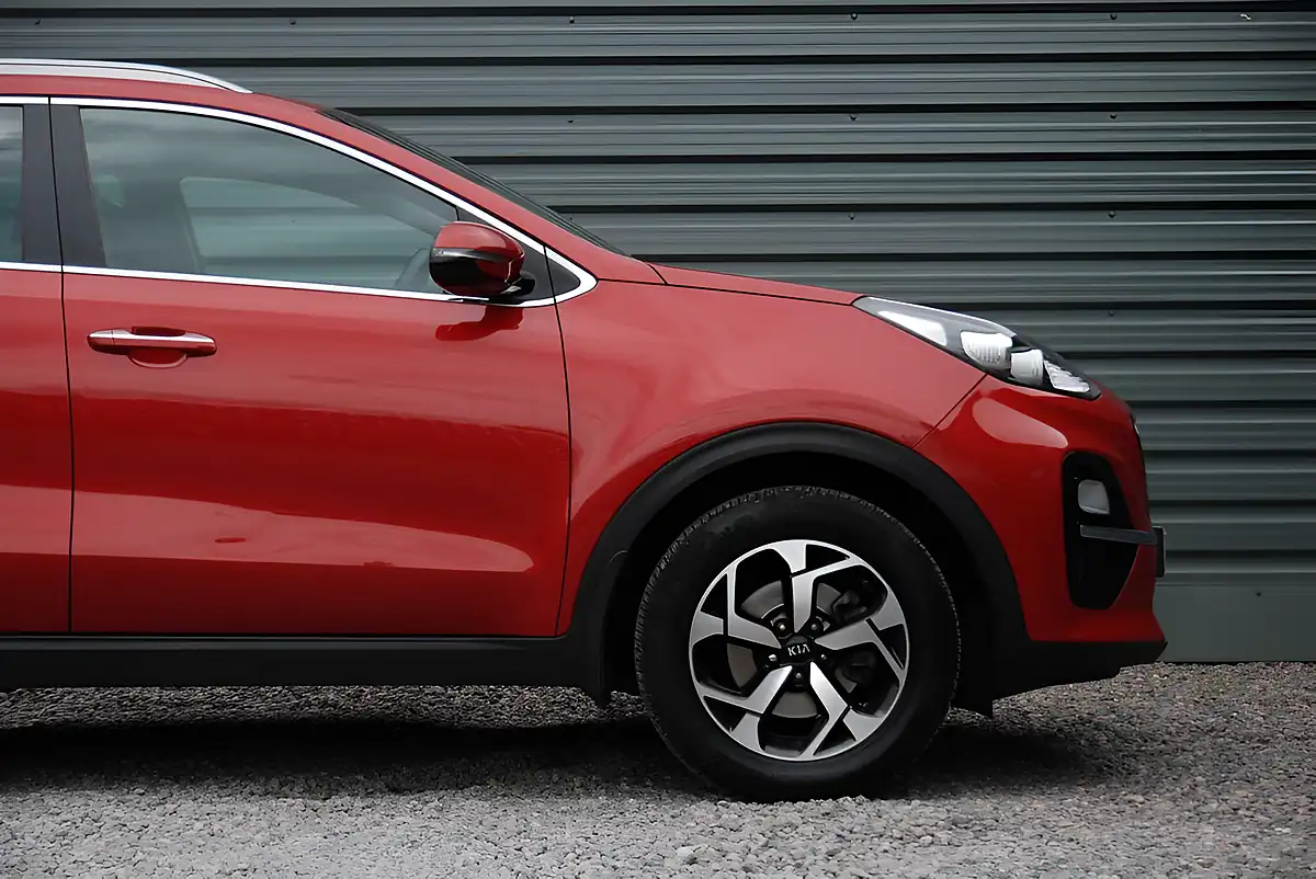 Used 2020 Kia Sportage Ecodynamics+ 2 Red - Interior and Exterior details 17